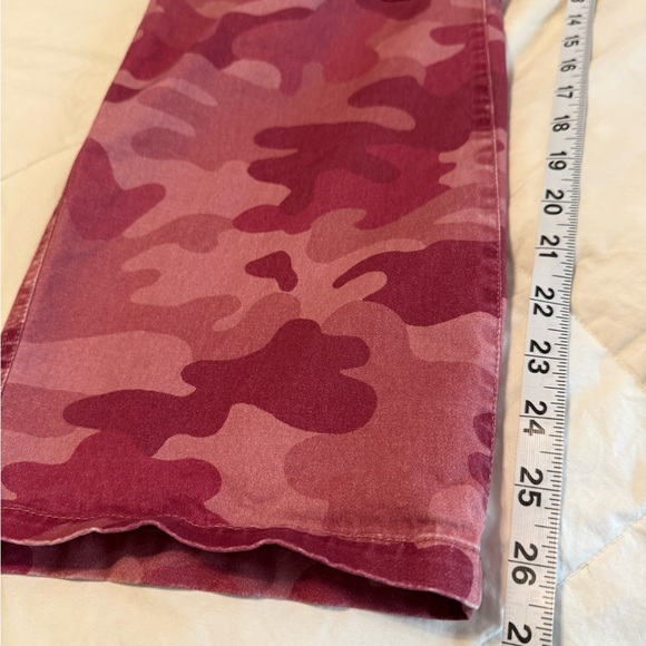 Sundance Pink Camo Pants Womens 12 Straight Leg Pockets Feminine Countrycore - Picture 9 of 9